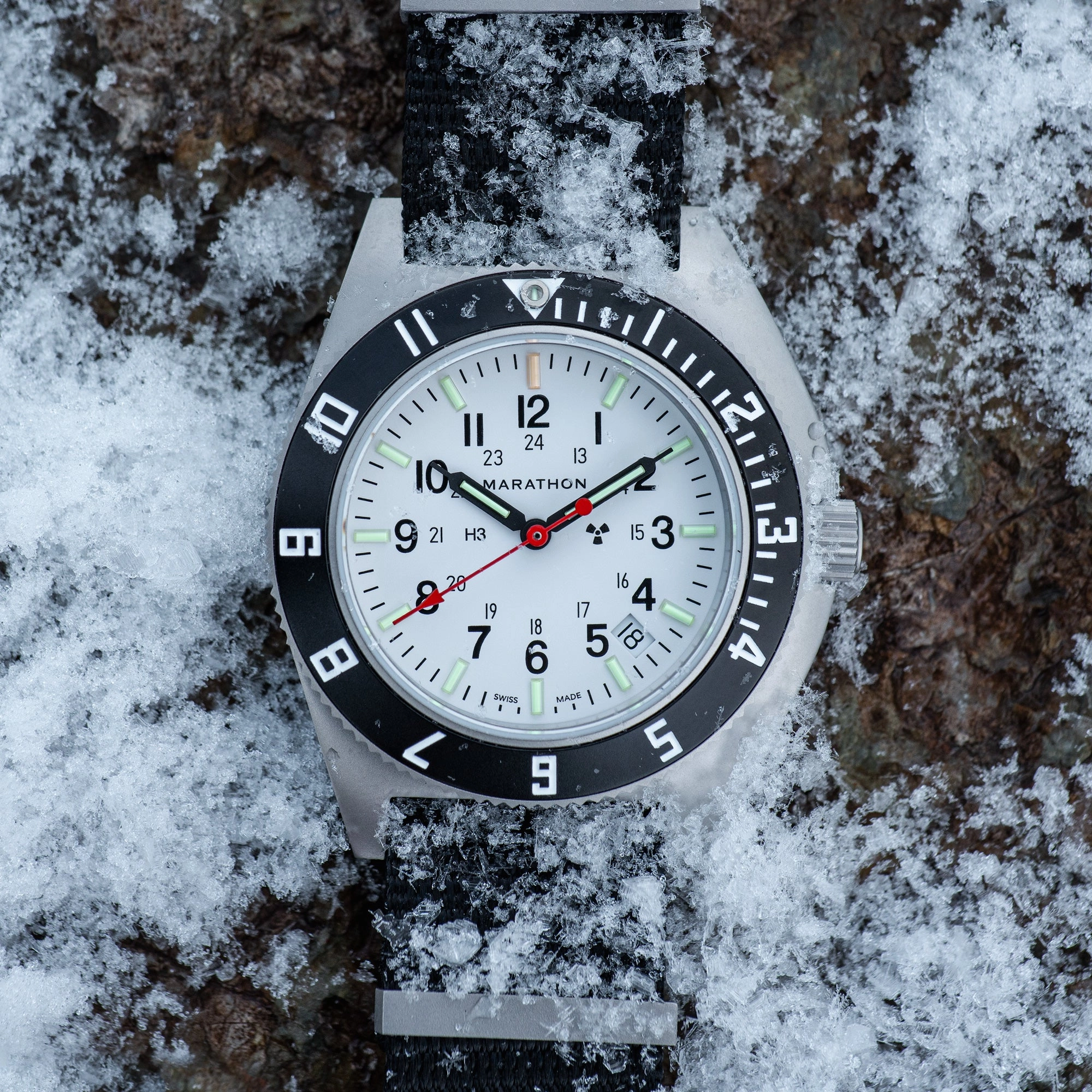 41mm Arctic Steel Navigator w/ Date (SSNAV-D) on Nylon DEFSTAN