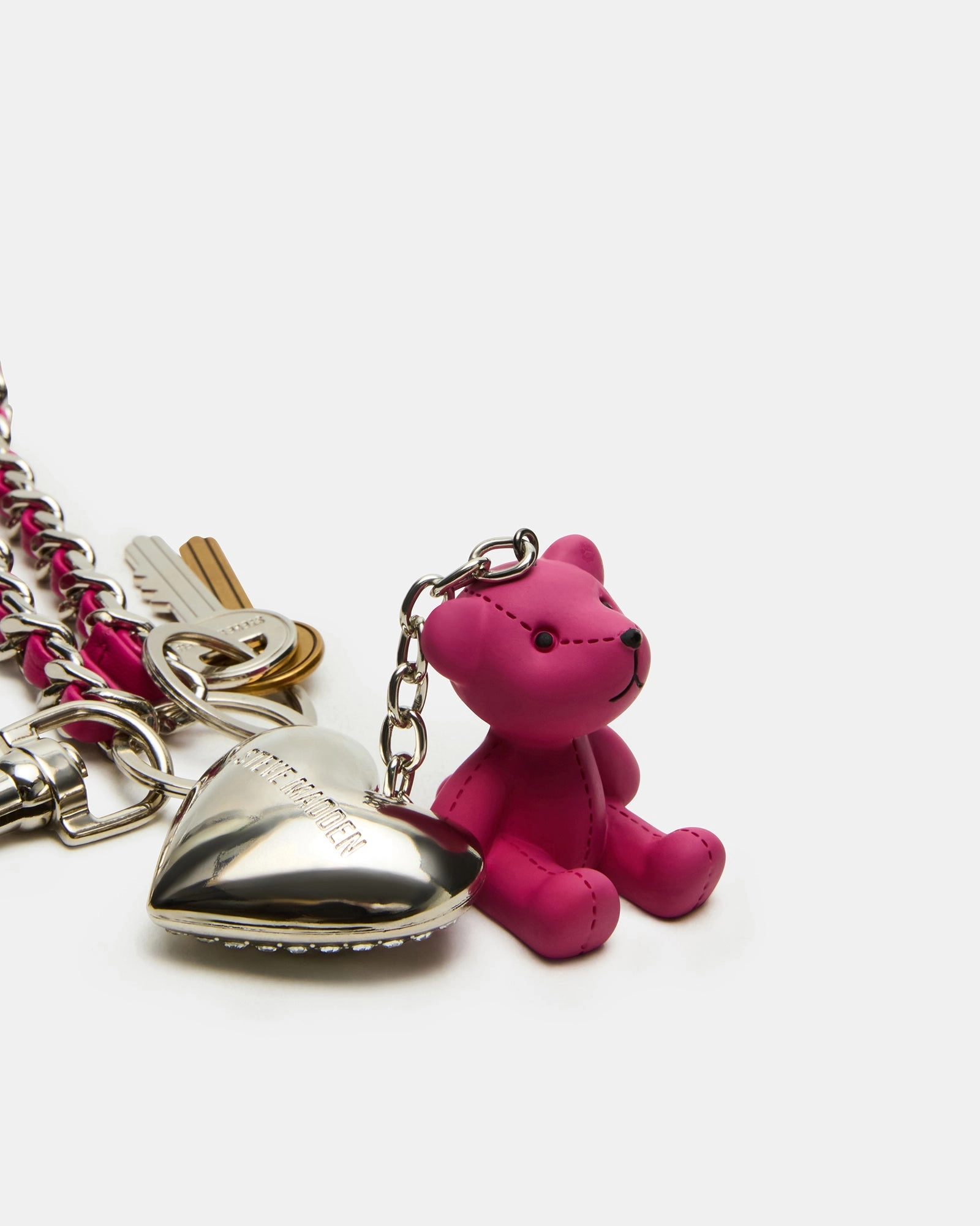 BEARY BAG CHARM FUCHSIA