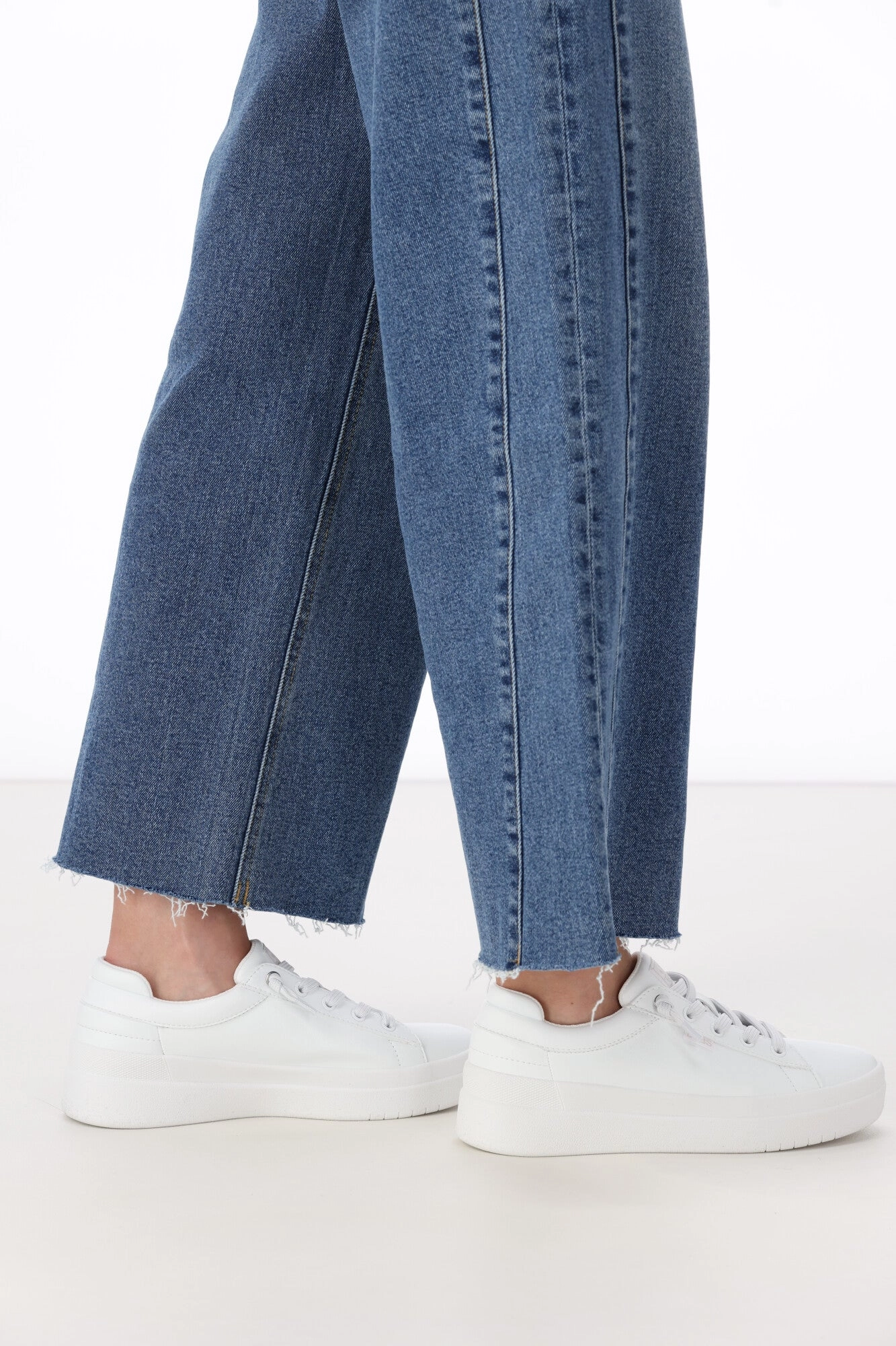 Bobs By Skechers D'vine Sky Main Step Sneaker White