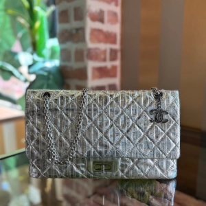 Chanel 2.55 226 Reissue Metallic Silver Striped Double Flap Bag DIA292