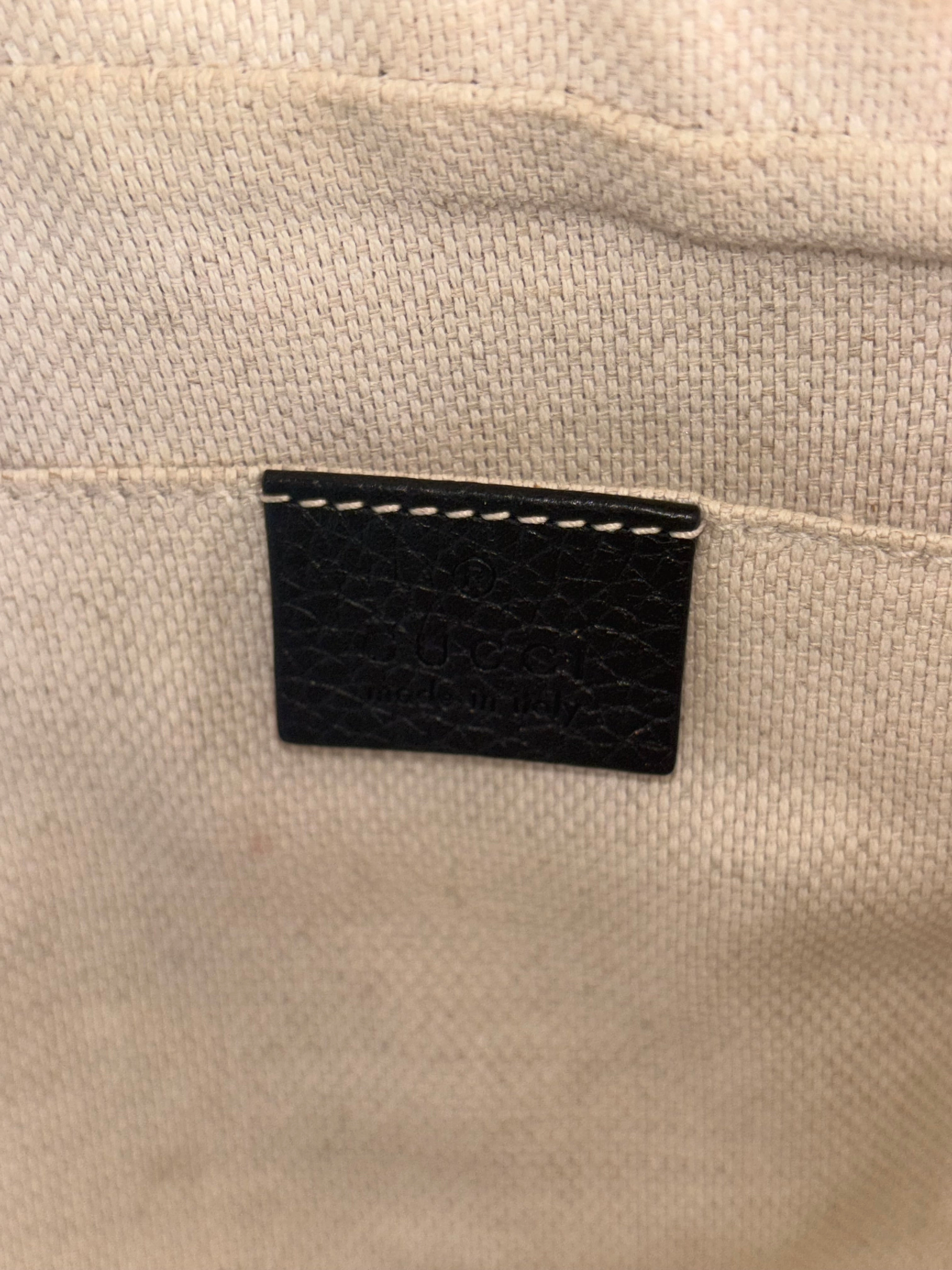 GUCCI Black Leather Interlocking G Soho Crossbody
