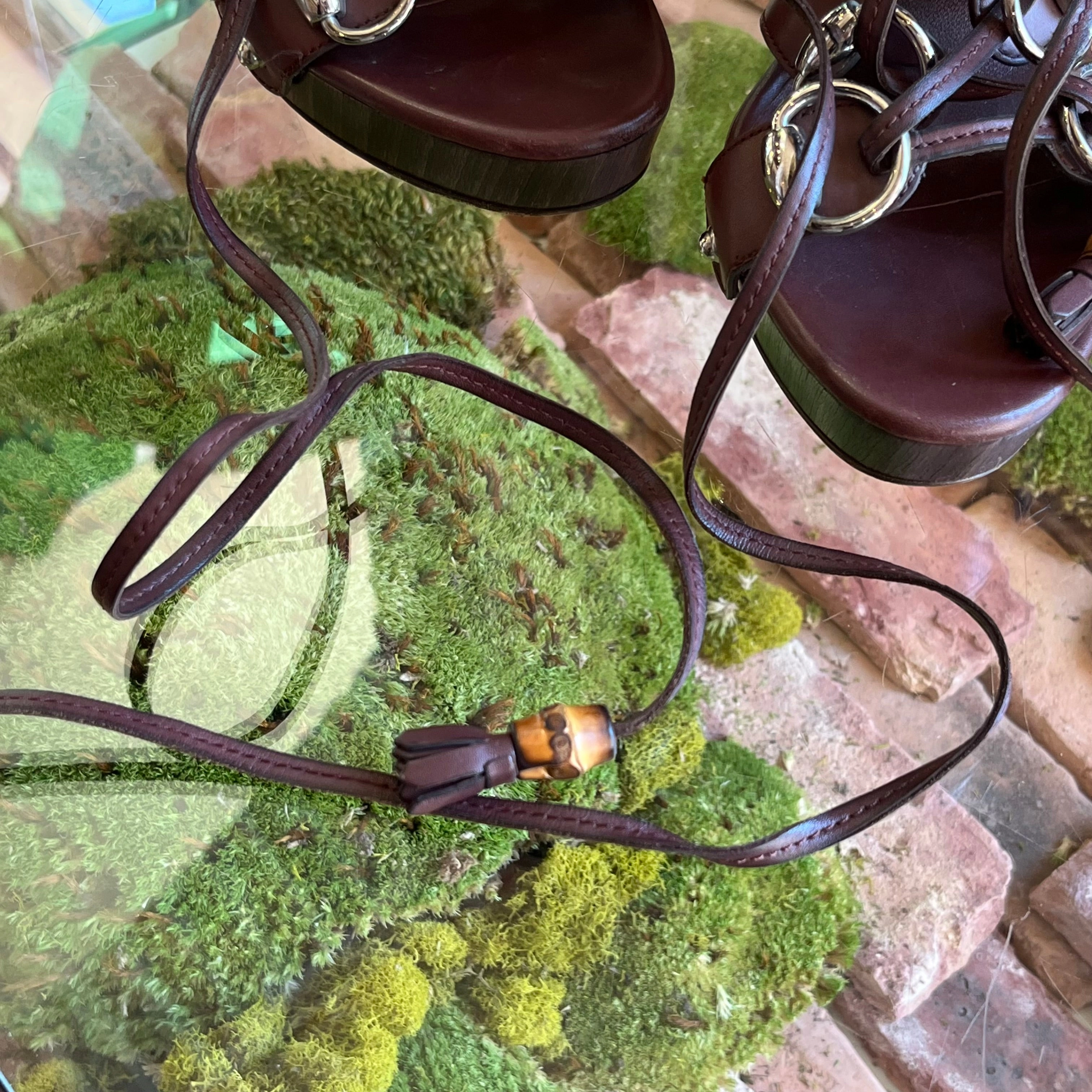 GUCCI Leather Horsebit Strappy Platform Heels SZ7B