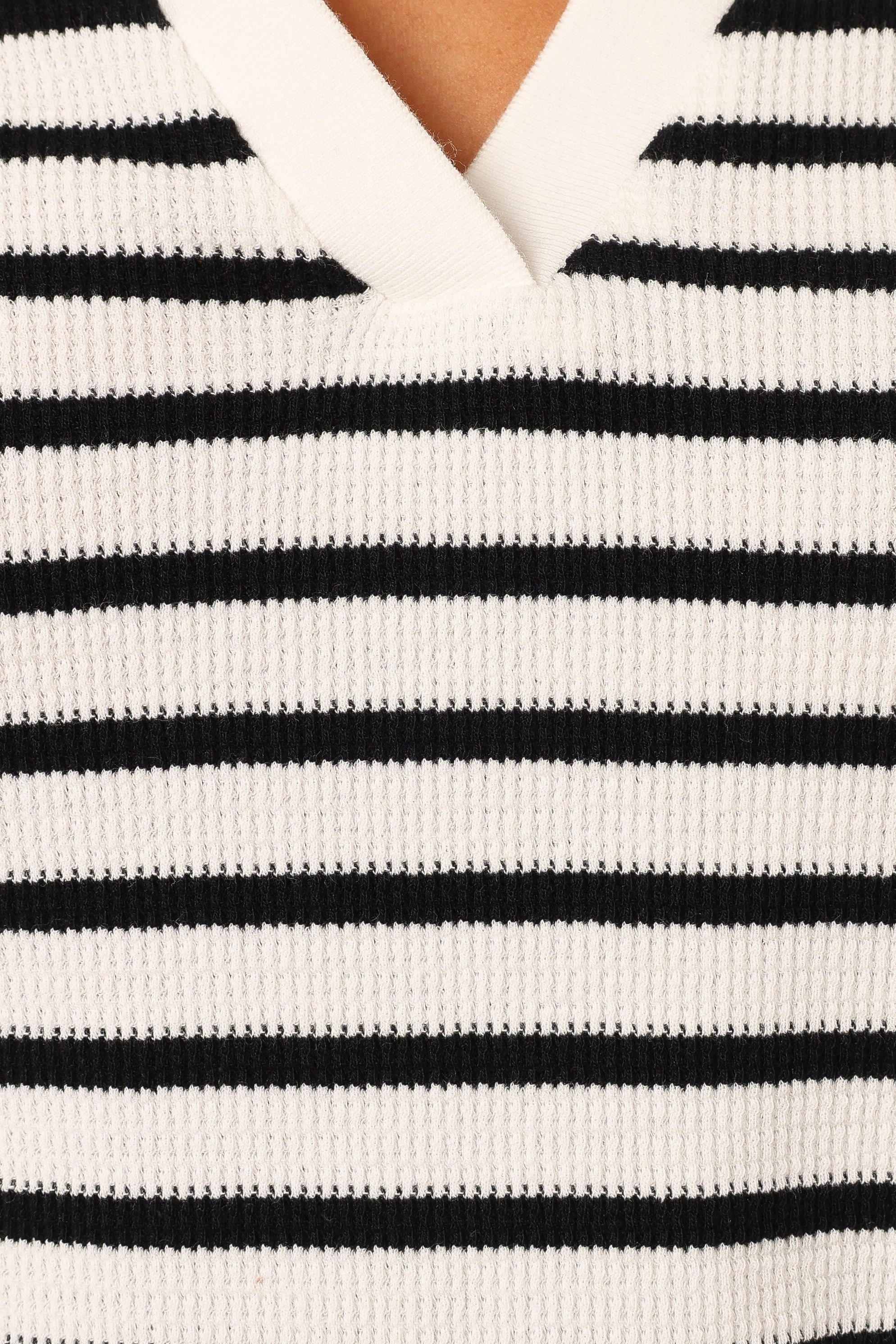 Karola Top - White Black