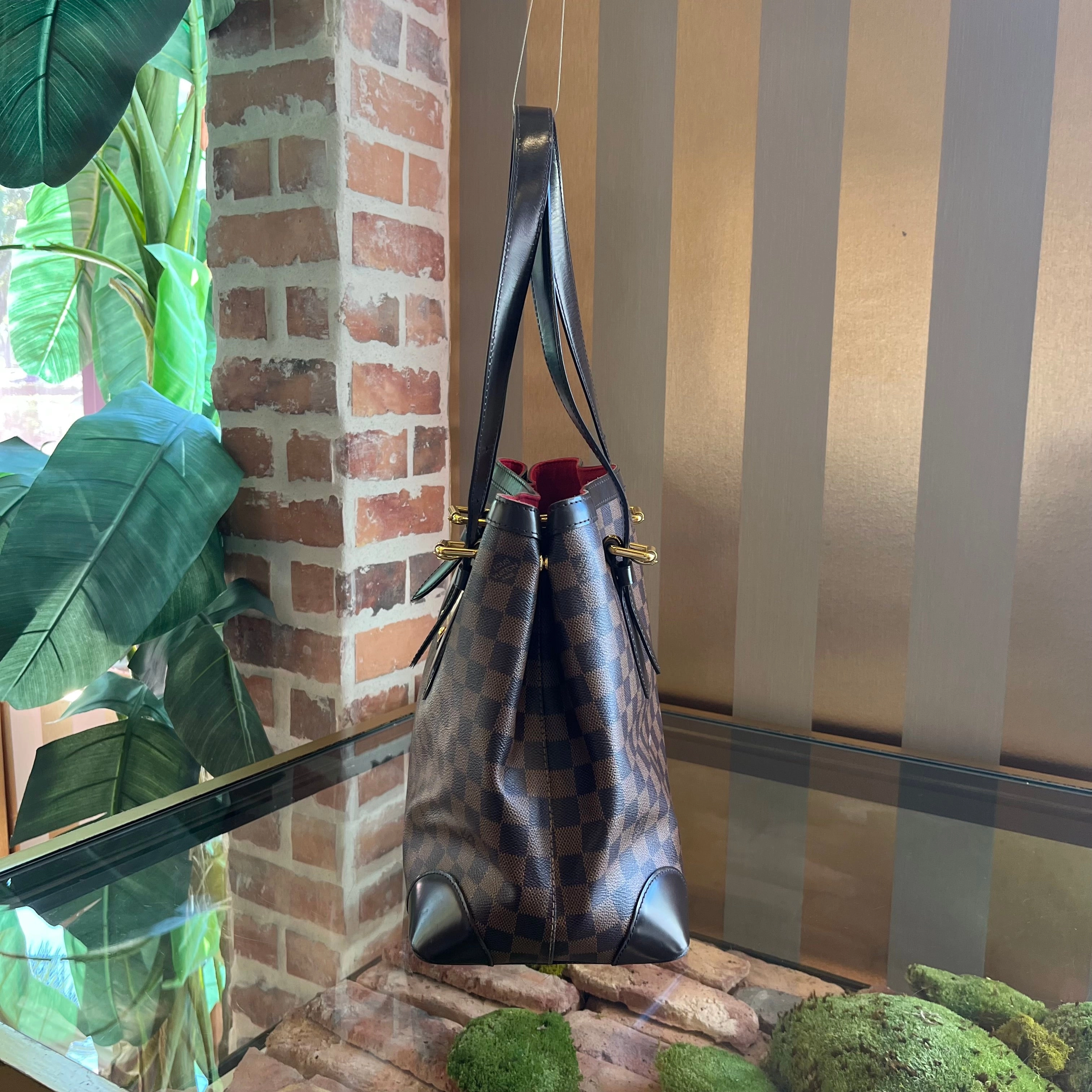 LOUIS VUITTON Hampstead Damier Ebene GM Shoulder Bag