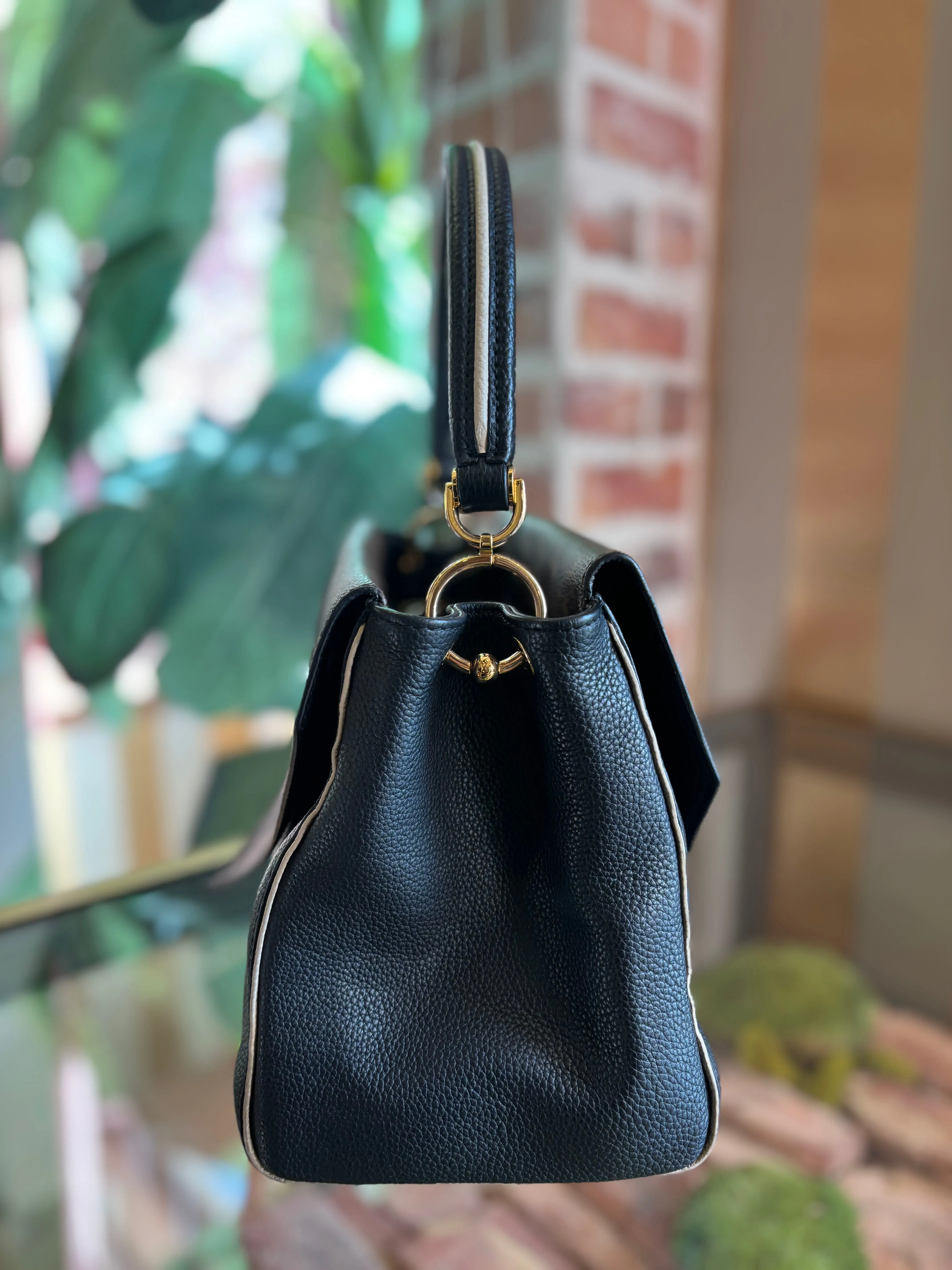 LOUIS VUITTON Monogram Double V Shoulder Bag