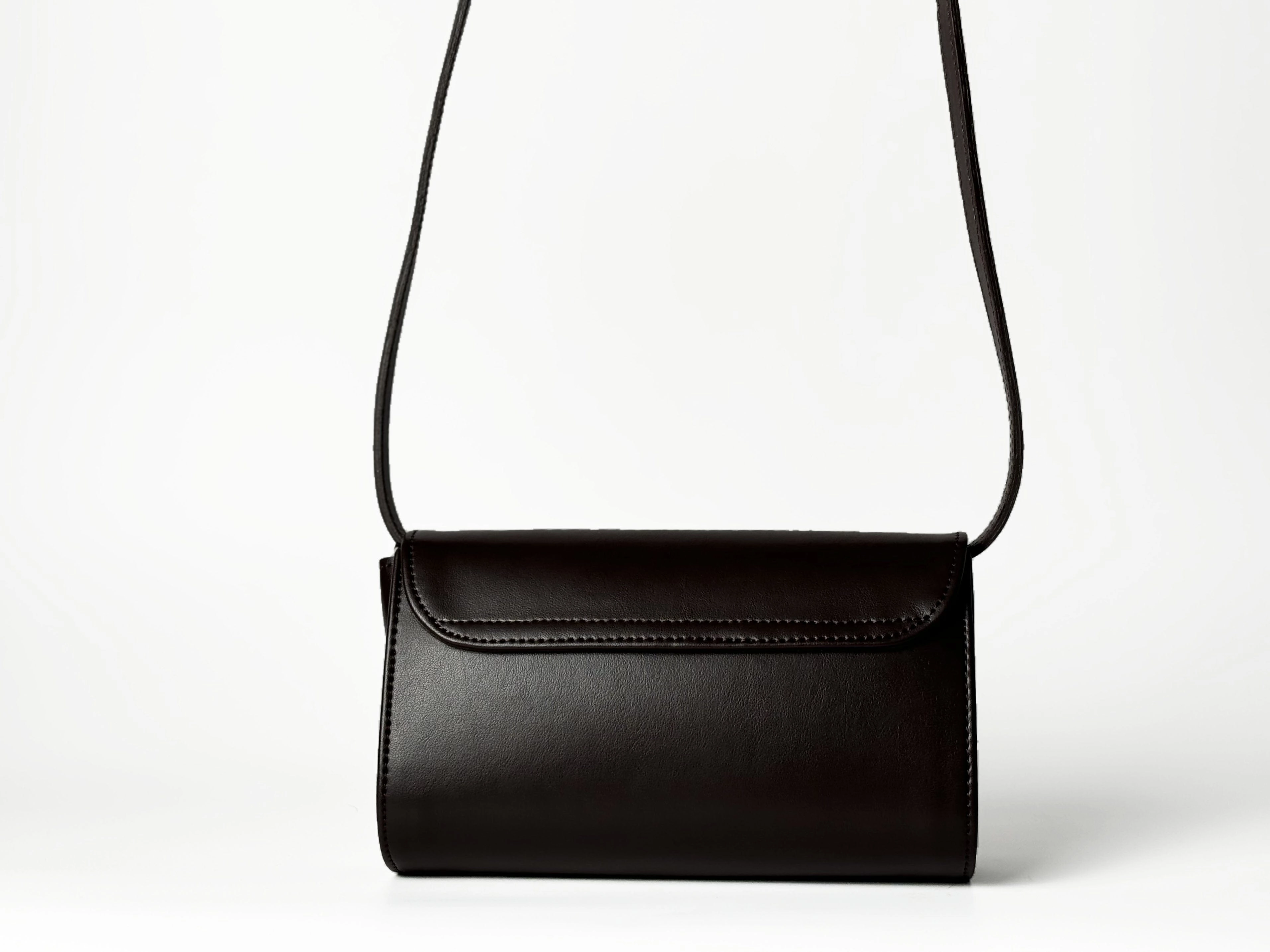 Marlee Apple Leather Vegan Crossbody Bag | Coco Beans