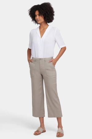 Wide Leg Cargo Capri Pants - Saddlewood
